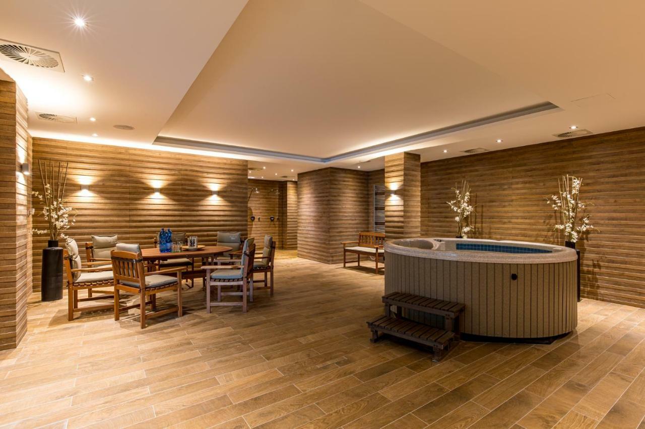 Rezidence Moser Apartments カルロヴィ・ヴァリ エクステリア 写真